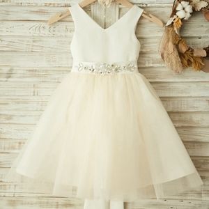 Hebeos Flower Girl Dress Size 9 Color Ivory